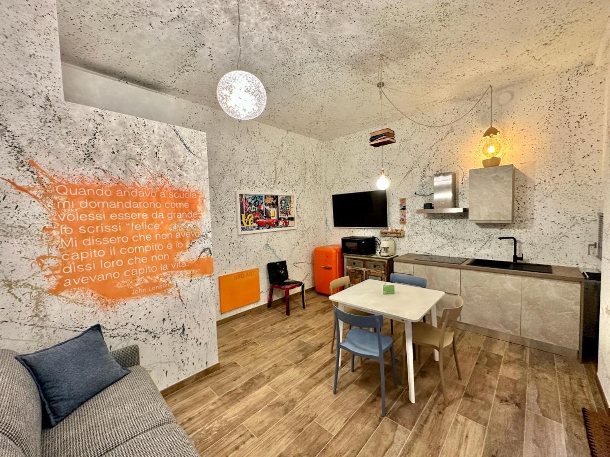 Bed Art Relaxing Suite - Appartamento Con Sauna Happiness Suite Gallery San Benedetto del Tronto Exterior photo
